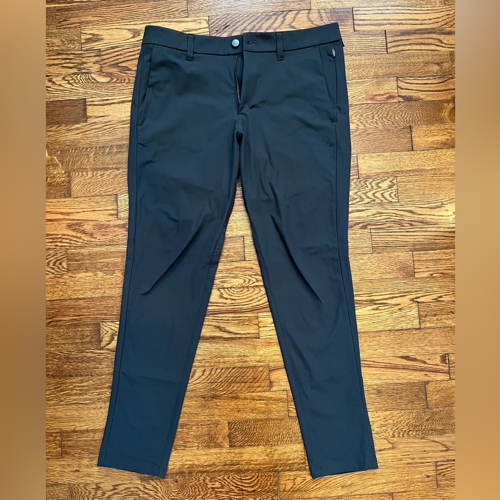 Lululemon Commission Slim Fit Pants. Size: 33x32